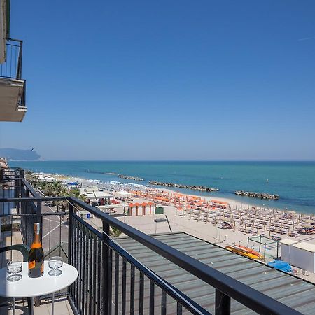 Hotel Bianchi Nicola Porto Recanati Exterior foto