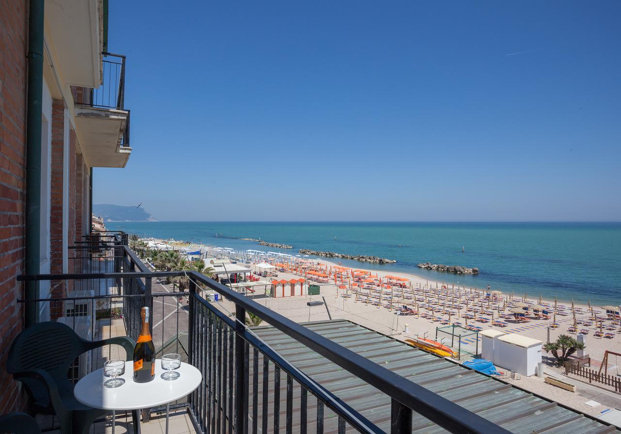 Hotel Bianchi Nicola Porto Recanati Exterior foto